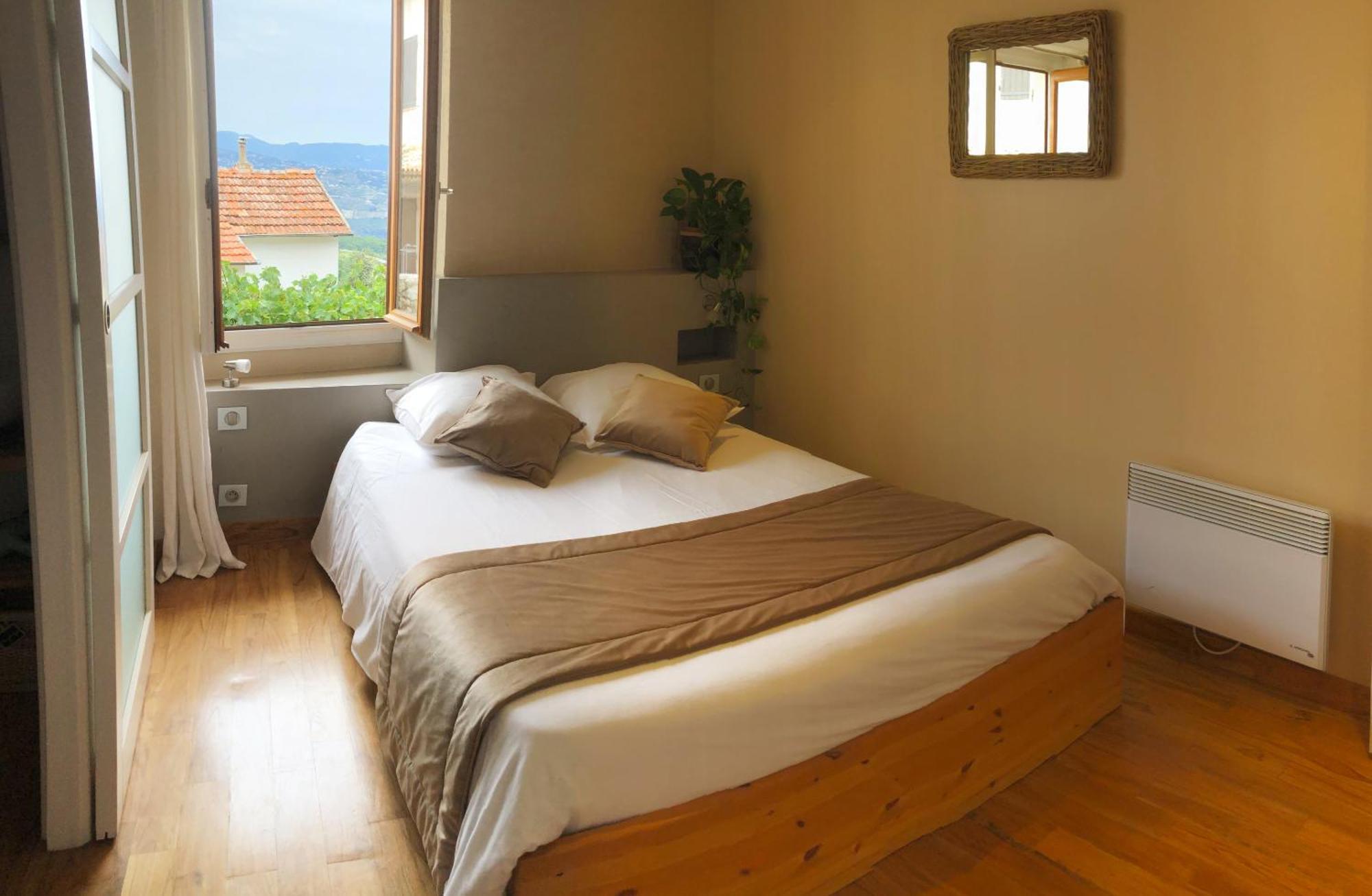 The Frogs' House - Yoga Retreat Bed & Breakfast Saint-Jeannet  Oda fotoğraf
