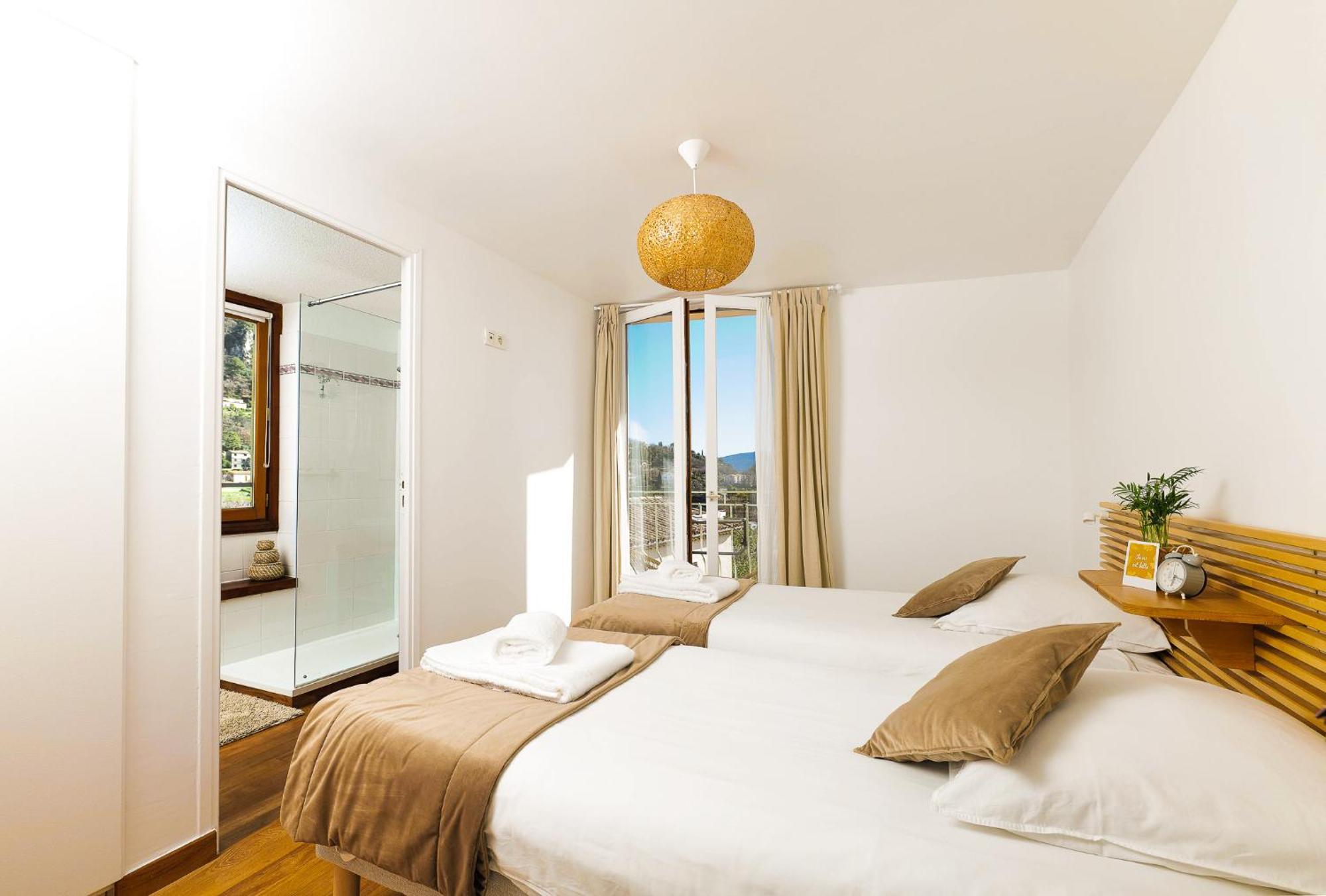 The Frogs' House - Yoga Retreat Bed & Breakfast Saint-Jeannet  Oda fotoğraf